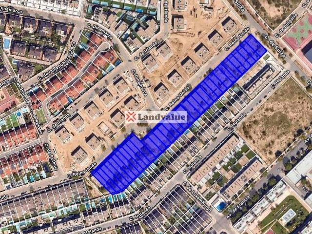 Terreno en venta en Arroyomolinos, Madrid