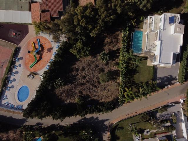 Terreno en venta en Guadalmina Baja, Marbella