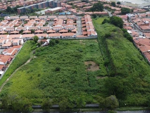 Terreno en venta en Guatire, Miranda