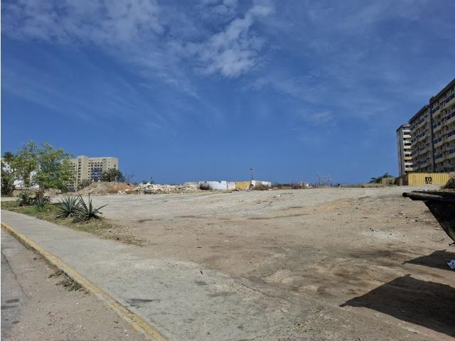 Terreno en venta en Vargas