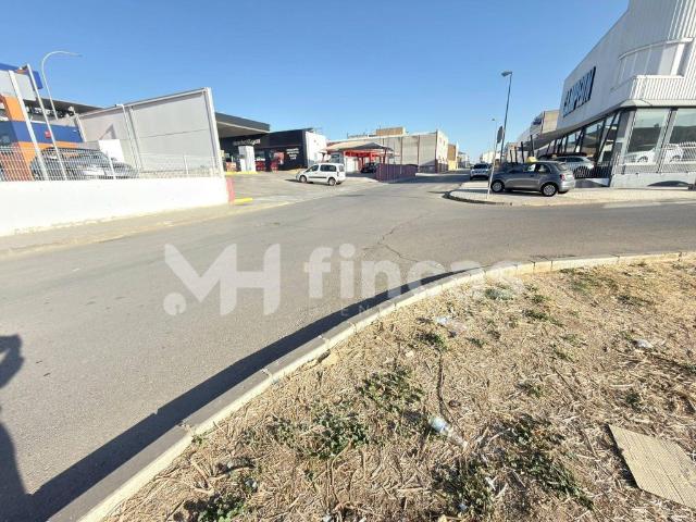 Terreno en venta en Barrio de la Isla, Puente Genil