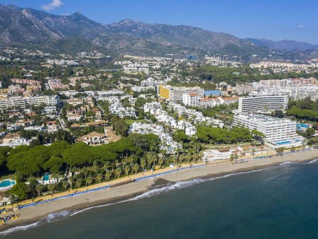 Terreno en venta en La Carolina, Costa del Sol Occidental