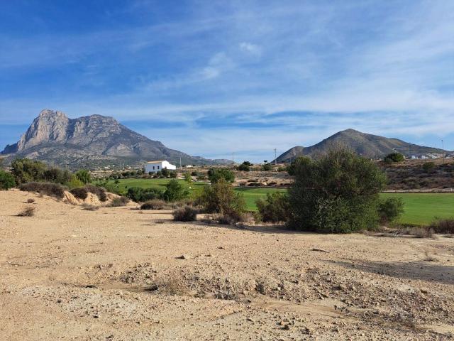 Terreno en venta en la Marina Baixa, Valencia