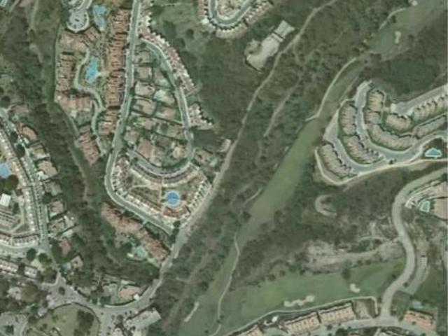 Terreno en venta en Hacienda Las Chapas, Marbella