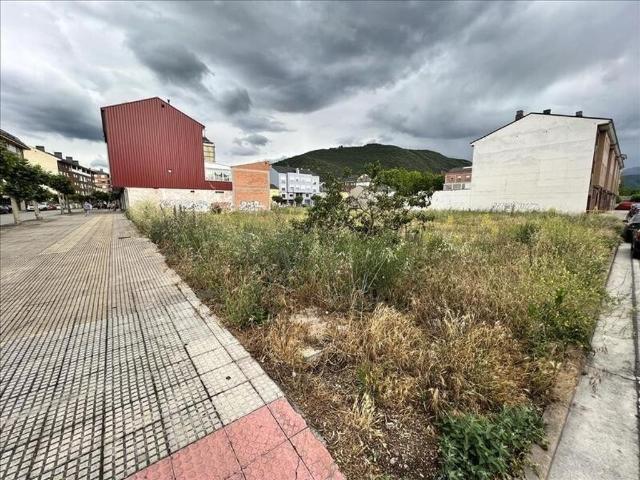Terreno en venta en Flores del Sil, El Bierzo