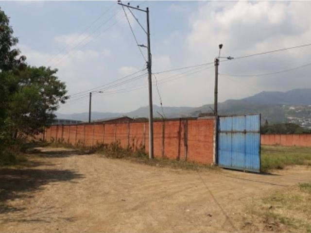 Lote en arriendo en Sur, Yumbo