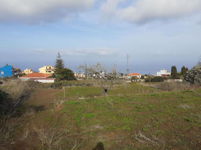 Terreno en venta en San Juan de los Perales, Tacoronte