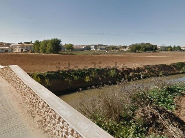 Terreno en venta en Tarazona De La Mancha, Castilla-La Mancha