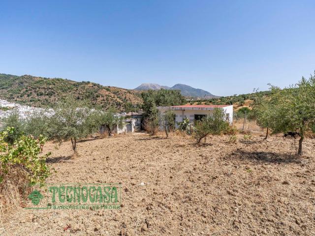 Terreno en venta en Sierra de las Nieves, Andalucía
