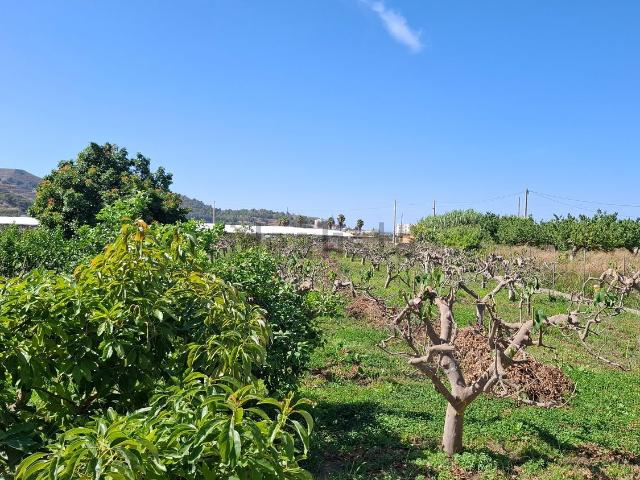 Terreno en venta en Comarca de la Costa Granadina, Andalucía