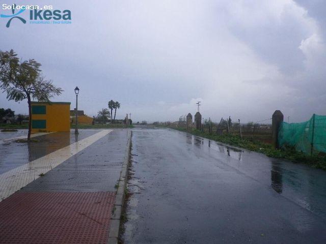 Local Comercial en venta en San Bartolomé de la Torre, Huelva