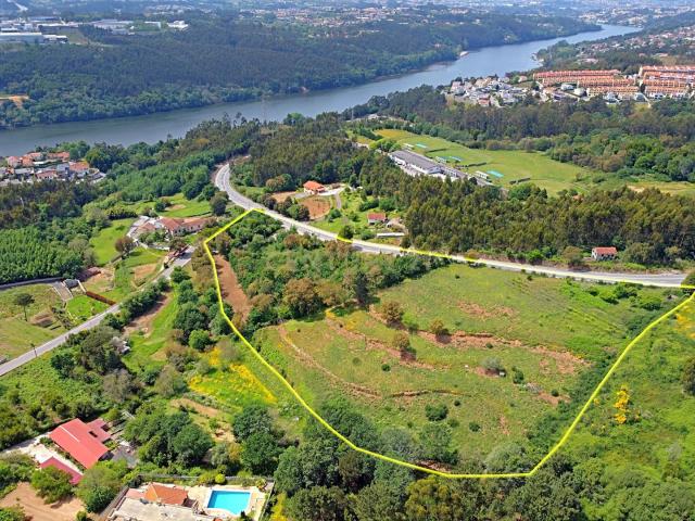 Terreno venda em Foz do Sousa e Covelo, Gondomar