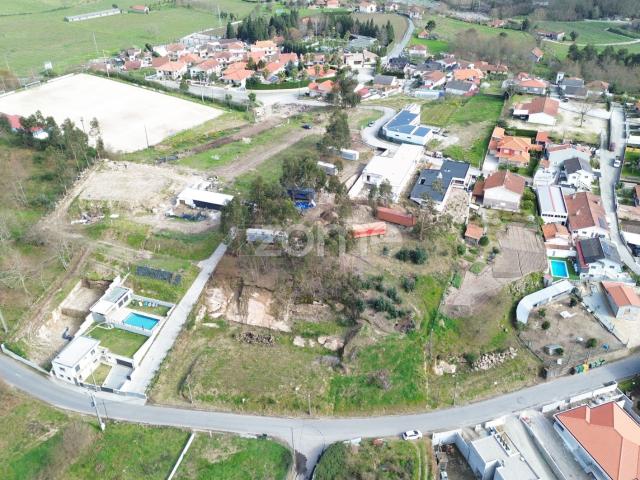 Terreno venda em Felgueiras, Airães