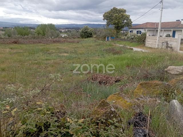 Terreno venda em Santa Cruz/Trindade e Sanjurge, Chaves
