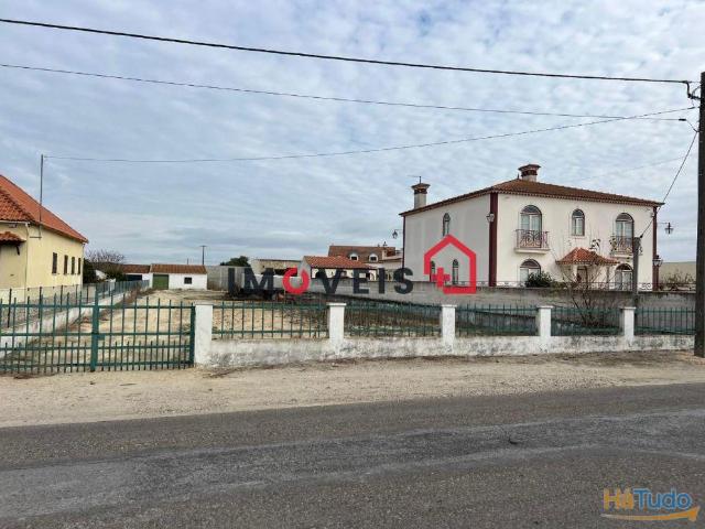 Terreno venda em Almeirim, Santarém