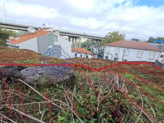 Terreno venda em Oliveira Do Douro, Oliveira do Douro