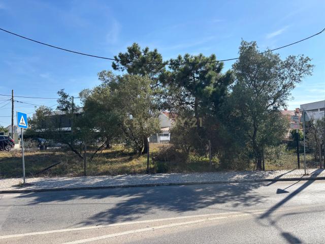 Terreno venda em Quintinha de Fora, Almada