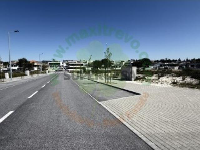 Terreno venda em Seixal, Setúbal