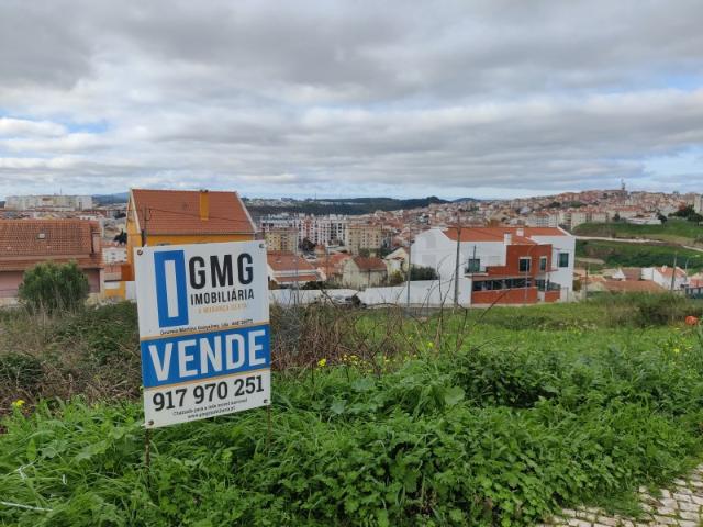 Terreno venda em Casal De Cambra