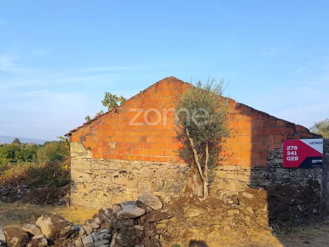 Terreno venda em Santa Cruz/Trindade e Sanjurge, Chaves