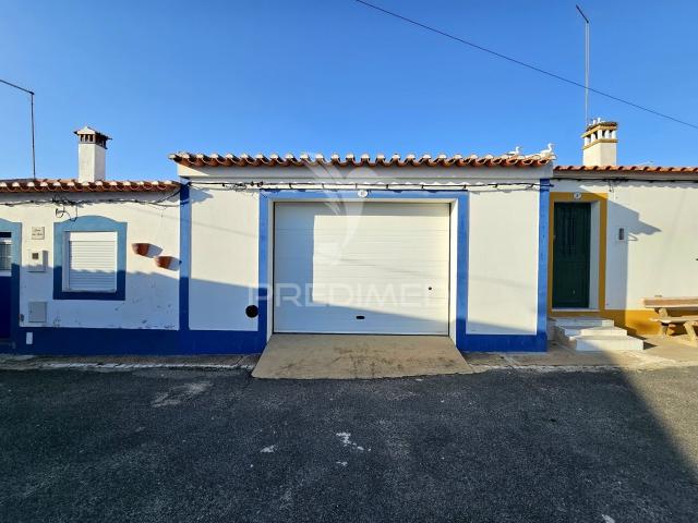 Garagem venda em São Marcos da Ataboeira, Castro Verde