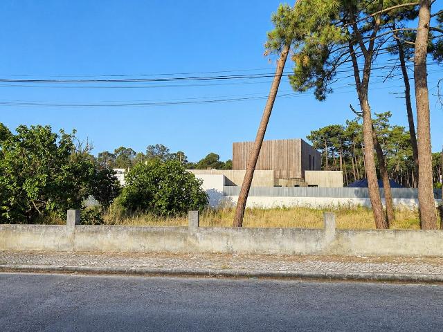 Terreno venda em Almada, Setúbal