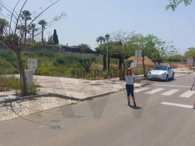 Terreno venda em Albufeira e Olhos de Água, Albufeira