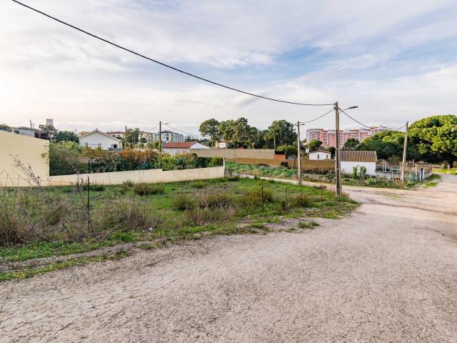 Terreno venda em Seixal, Setúbal