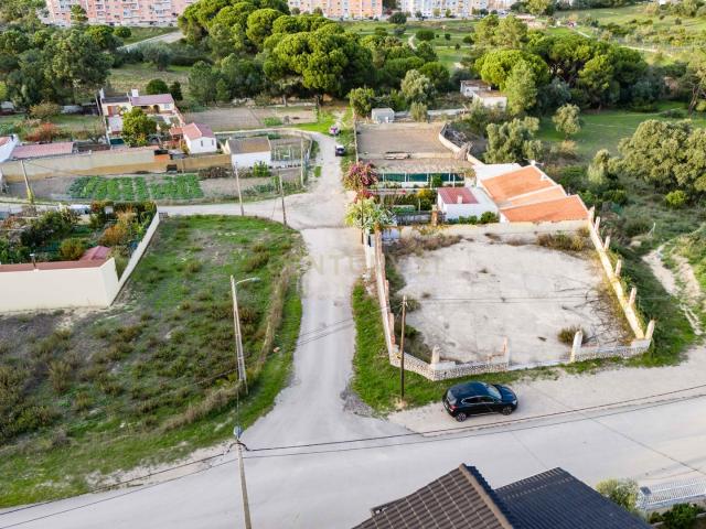 Terreno venda em Seixal, Setúbal