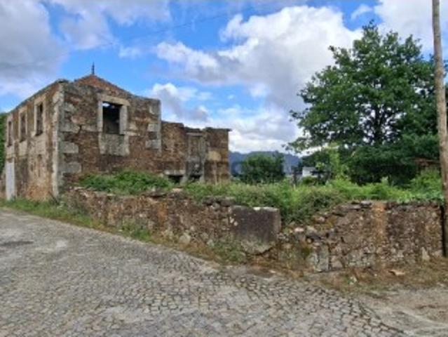Terreno venda em Santo Tirso, Porto
