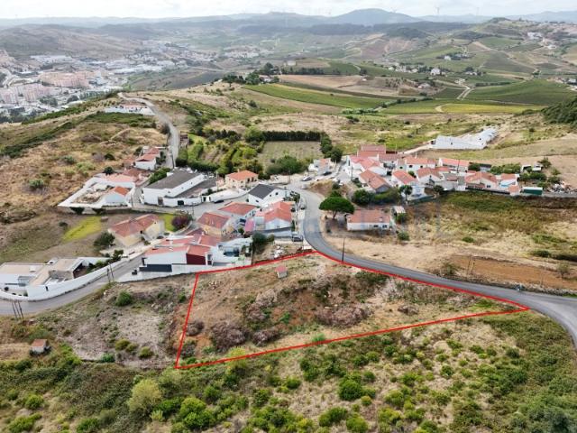 Terreno venda em Varatojo, Torres Vedras