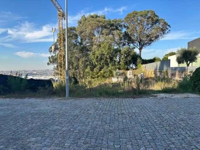 Terreno venda em Oliveira do Douro, Vila Nova De Gaia