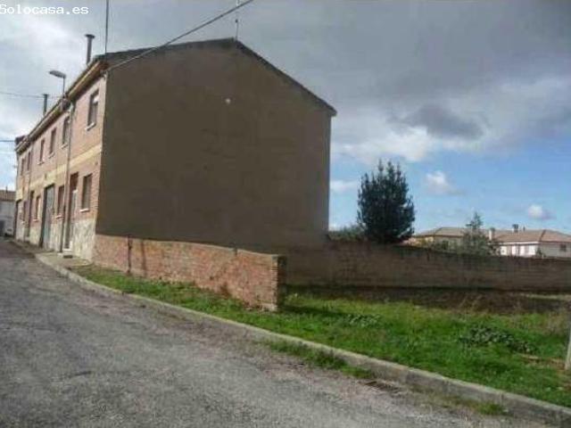 Local Comercial en venta en Benavides, Castilla y León