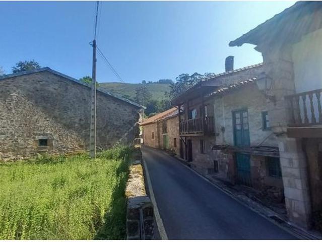 Local Comercial en venta en Cartes, Cantabria