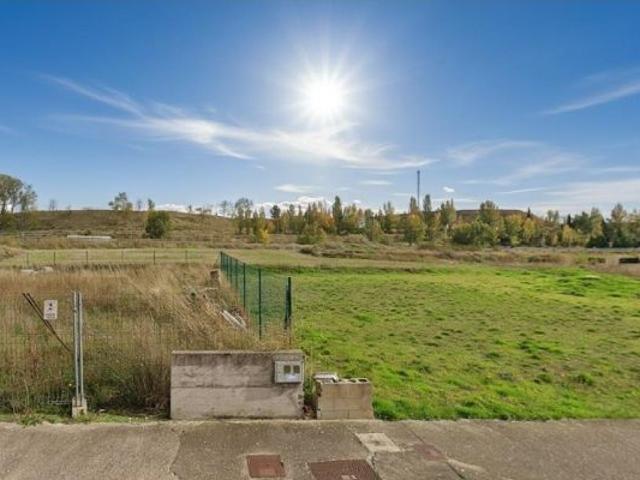 Local Comercial en venta en Buniel, Castilla y León