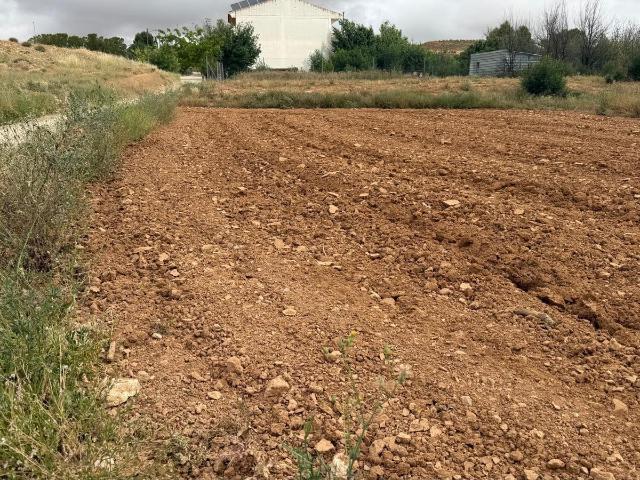 Terreno en venta en Fuentealbilla, Castilla-La Mancha