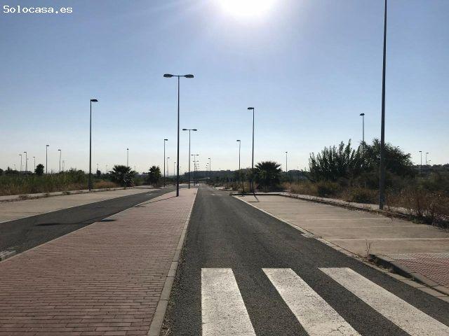 Local Comercial en venta en Tomares, Andalucía