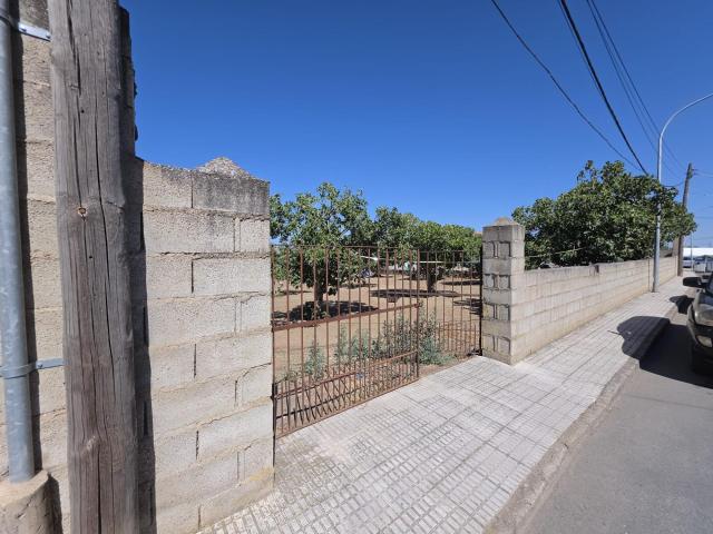 Terreno en venta en Valdefuentes, Extremadura