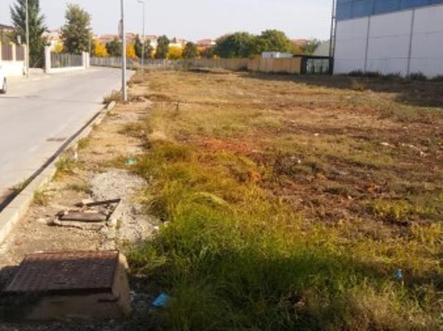 Terreno en venta en La Carlota, Andalucía