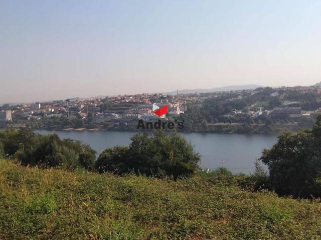Terreno venda em Oliveira do Douro, Vila Nova de Gaia