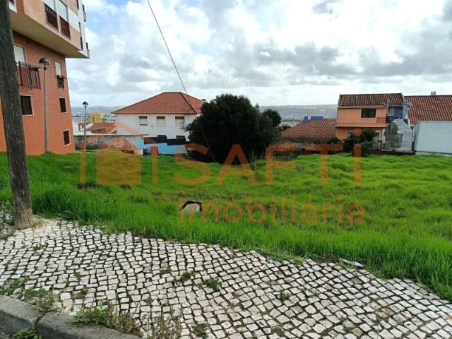 Terreno venda em Casal da Mira, Amadora