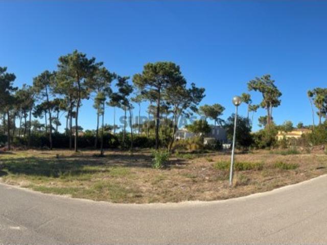 Terreno venda em Herdade da Aroeira, Almada