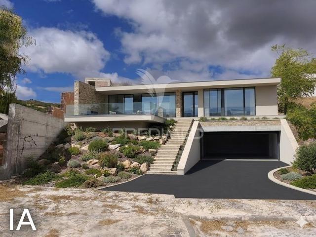 Terreno venda em Alenquer (Santo Estêvão e Triana), Alenquer