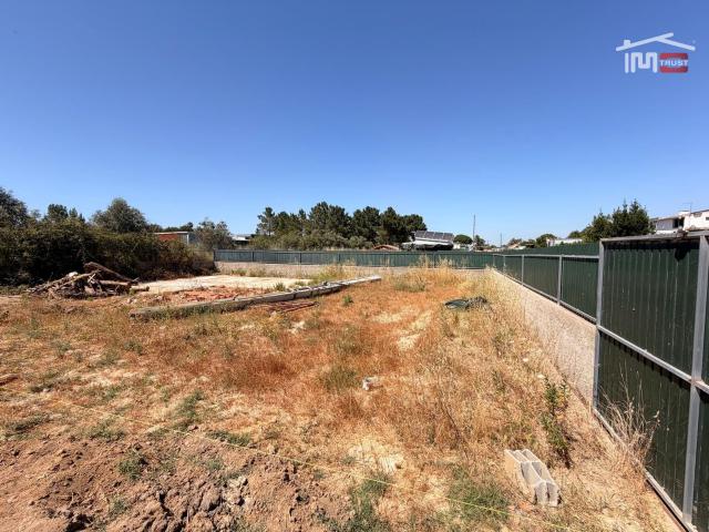 Terreno venda em Seixal, Fernão Ferro