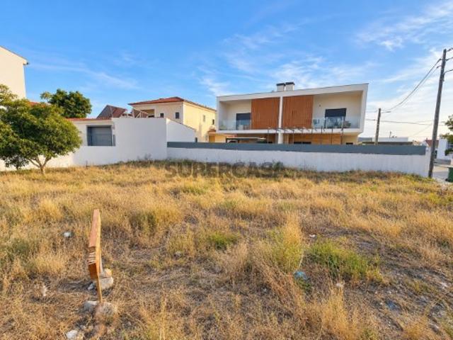 Terreno venda em Fernão Ferro, Seixal
