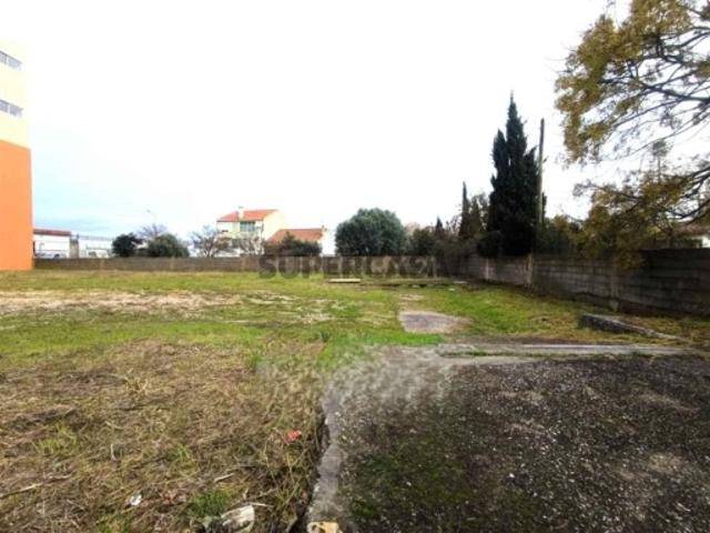 Terreno venda em Moinhos da Funcheira, Amadora