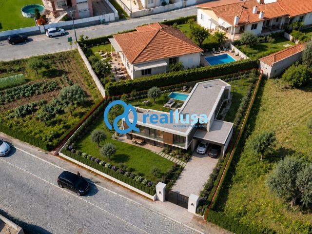 Terreno venda em Vila Nova De Gaia, Porto