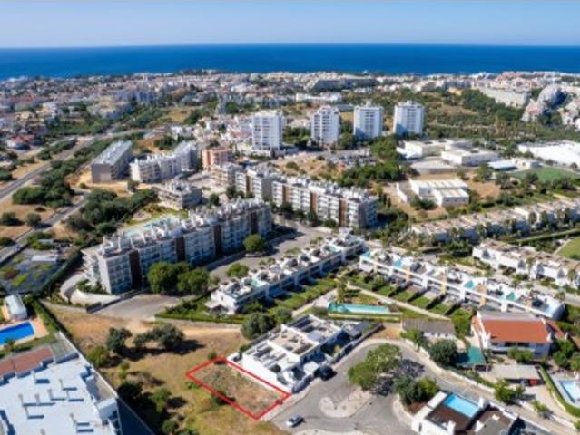 Terreno venda em Albufeira e Olhos de Água, Albufeira