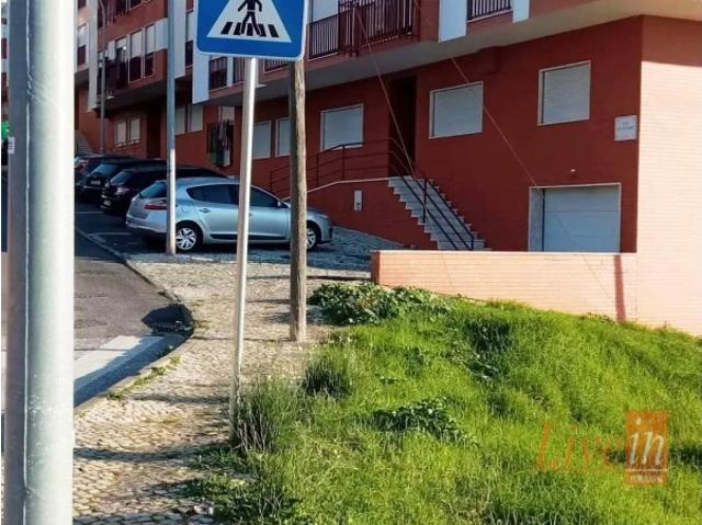 Terreno venda em Encosta do Sol, Amadora