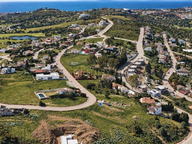 Terreno en venta en Valle Romano, Estepona